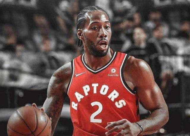 记者：阿什拉夫决定不进行手术治疗，他想参加非洲杯揭幕战（记者：阿什拉夫决定暂不手术，盼出战非洲杯揭幕战）