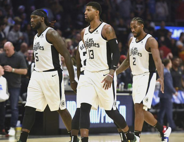 深得球员支持！欧冠不敌曼城后，多位皇马球员发声力挺阿隆索（欧冠负于曼城后，皇马多名球员集体发声力挺阿隆索，队内支持度飙升）