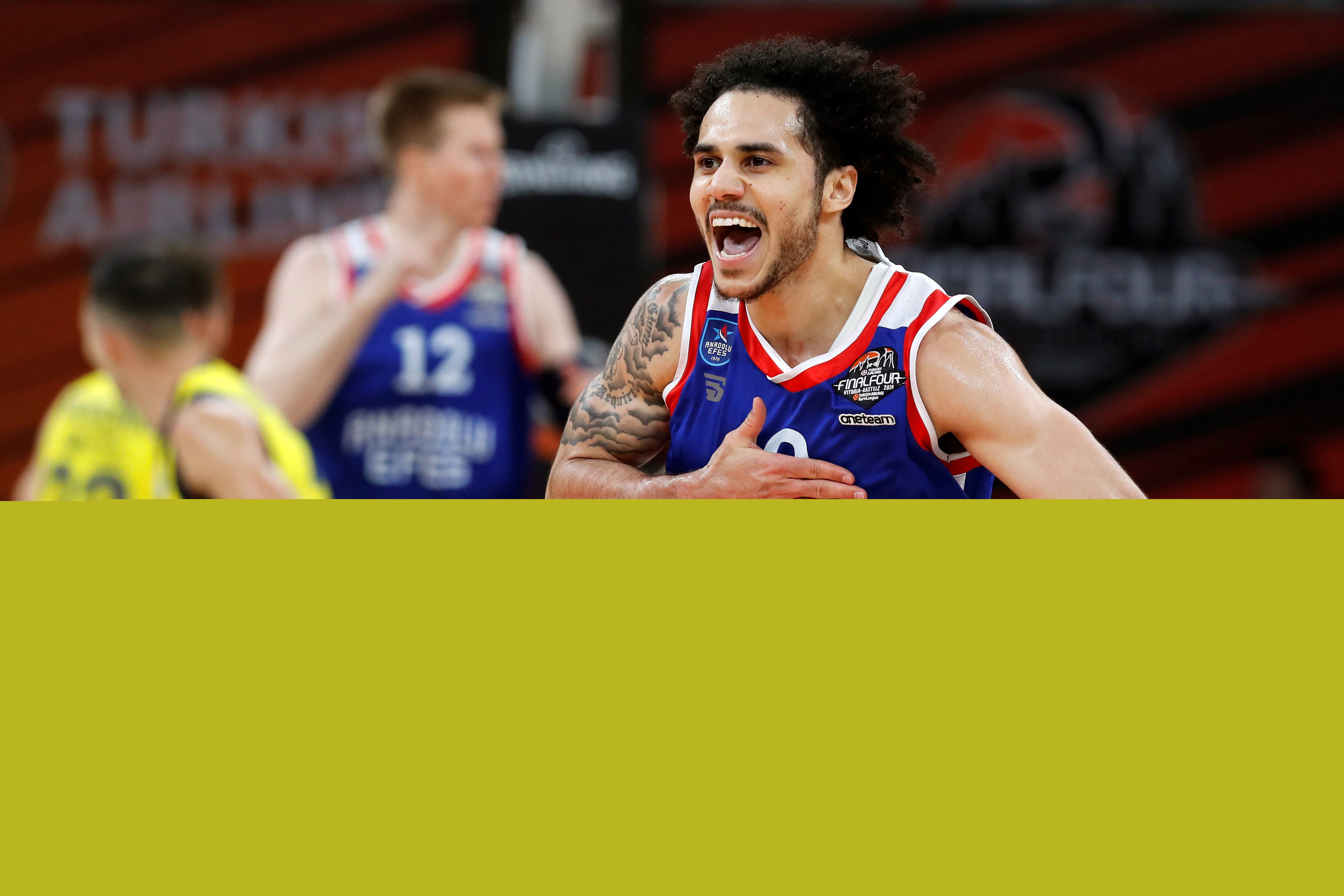 复出传射建功，内马尔率领桑托斯逃离降级区（内马尔复出一传一射，带领桑托斯脱离降级区）