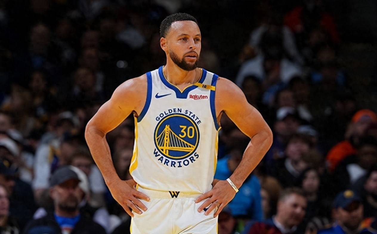 太阳报：奥利塞帮助埃泽适应枪手新生活，二人经常会在线下棋（太阳报：奥利塞助埃泽融入阿森纳新环境，两人常通过网络对弈）